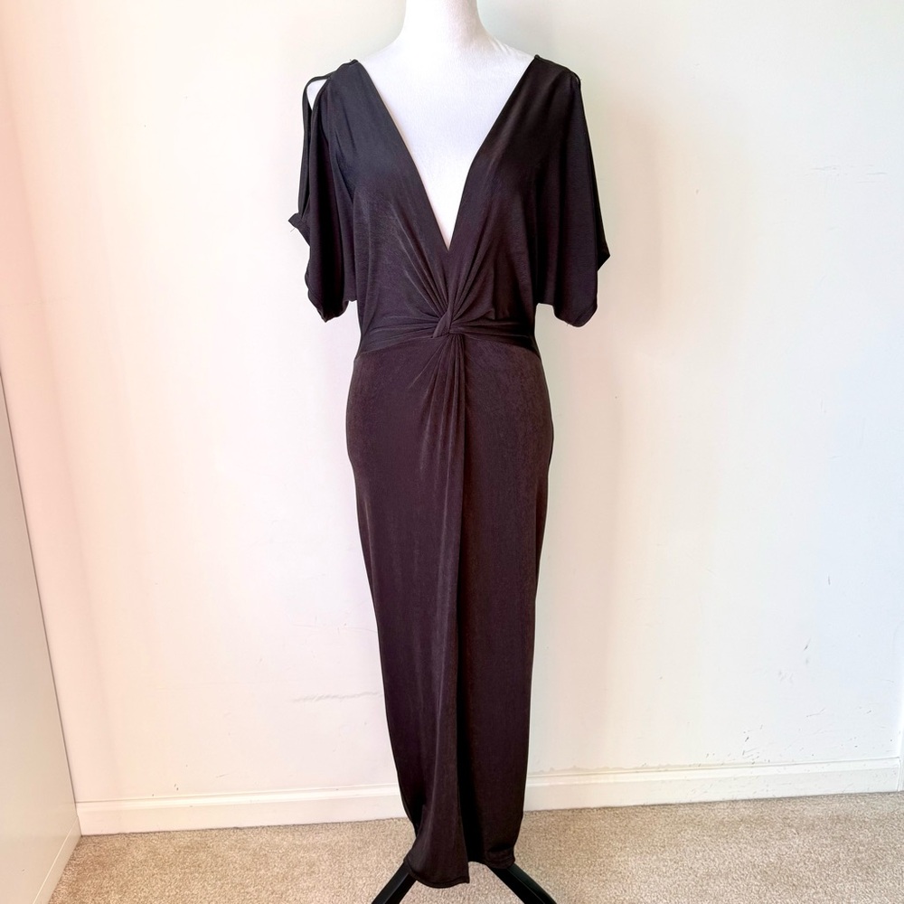ASTR The Label Black Plunge Twist Front Cold Shoulder Maxi Dress—SZ. Small